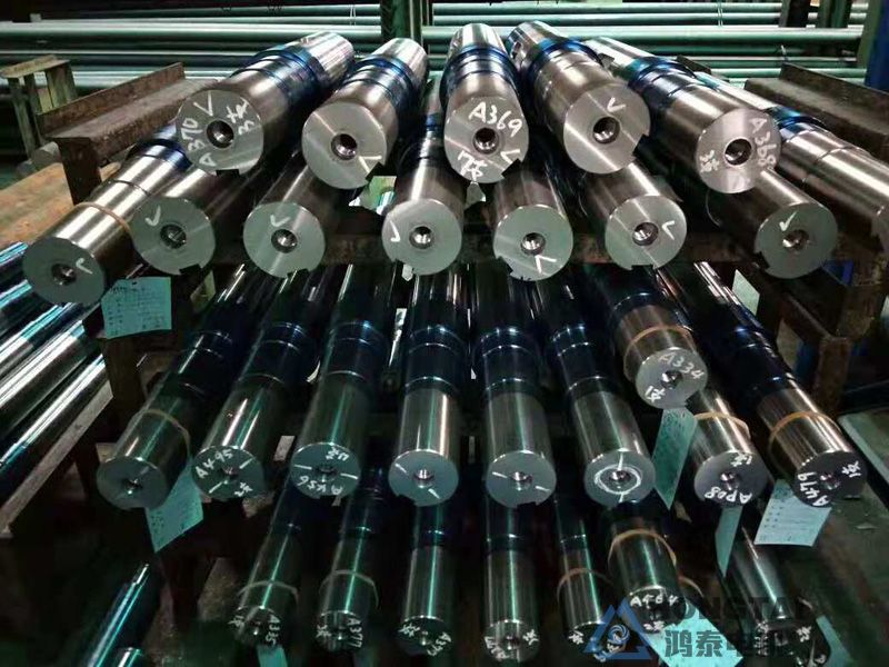 YB3-112M-6电机轴伸打螺纹孔定制